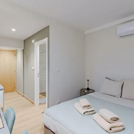 Lovely Fully Equipped Near Subway N9 Lisbon